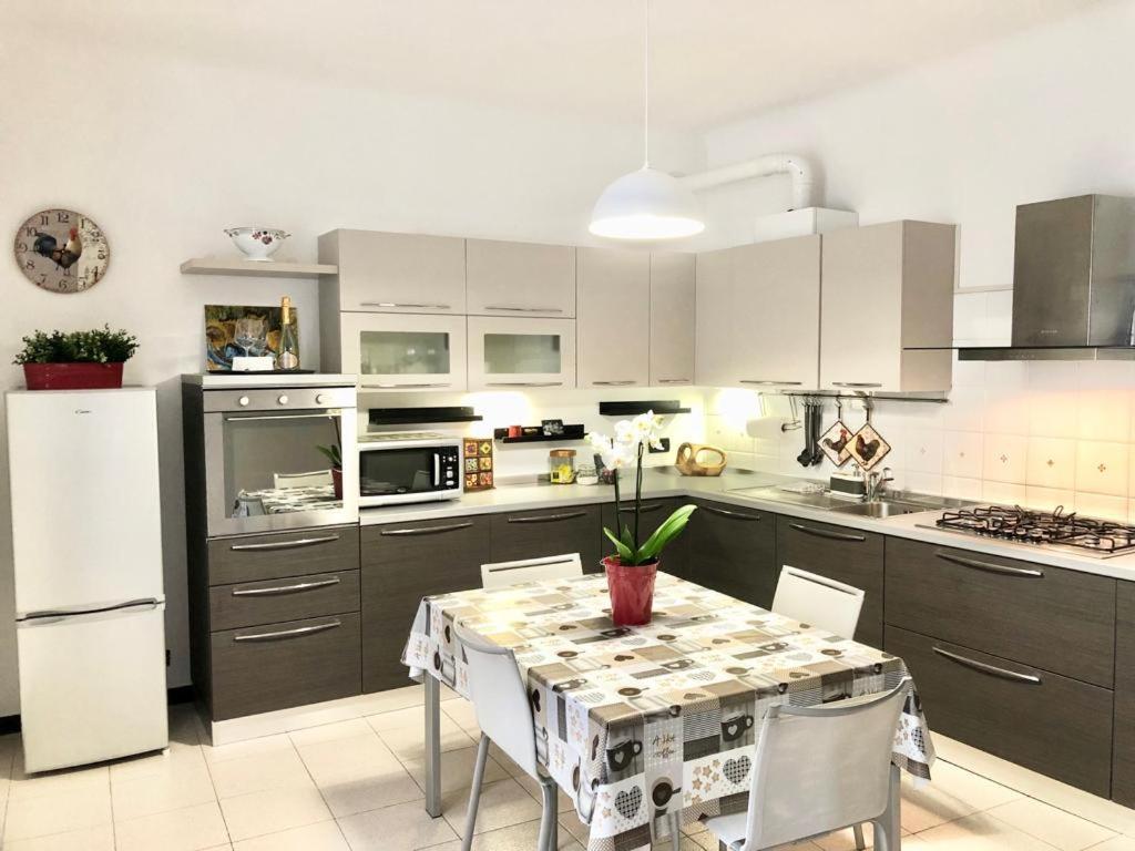 Principe Station & Castelletto-Flatx4-Optional Parking Appartement Genua Buitenkant foto